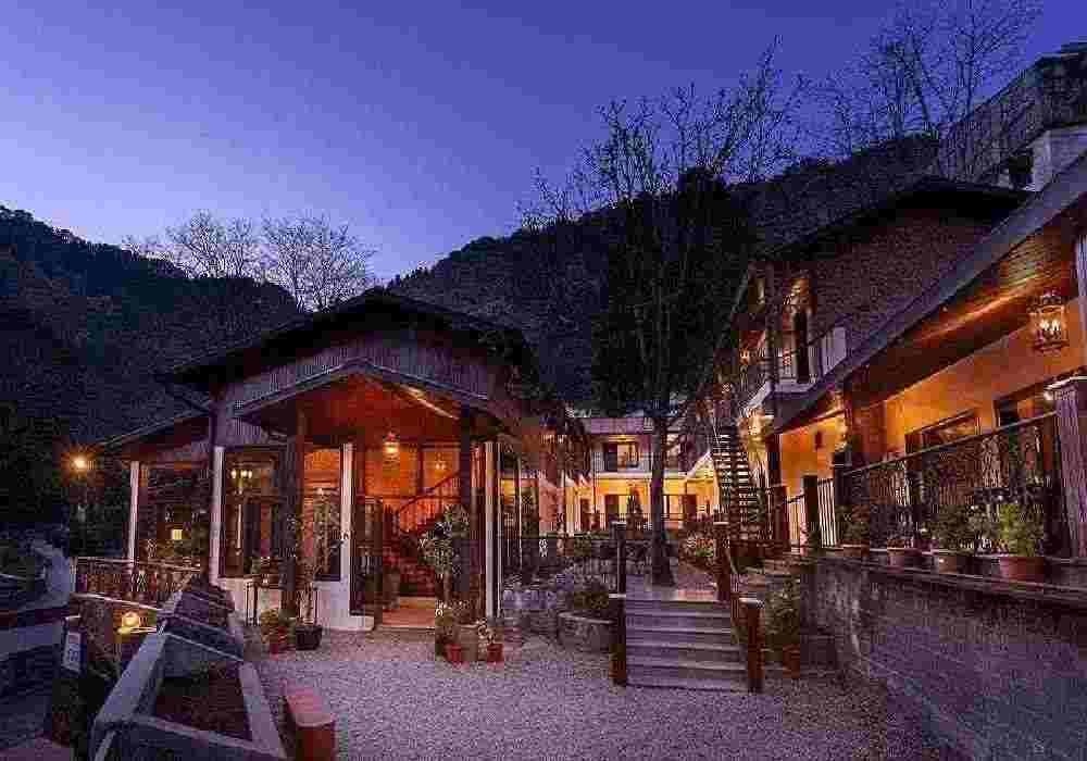 The Earl's Court, Nainital